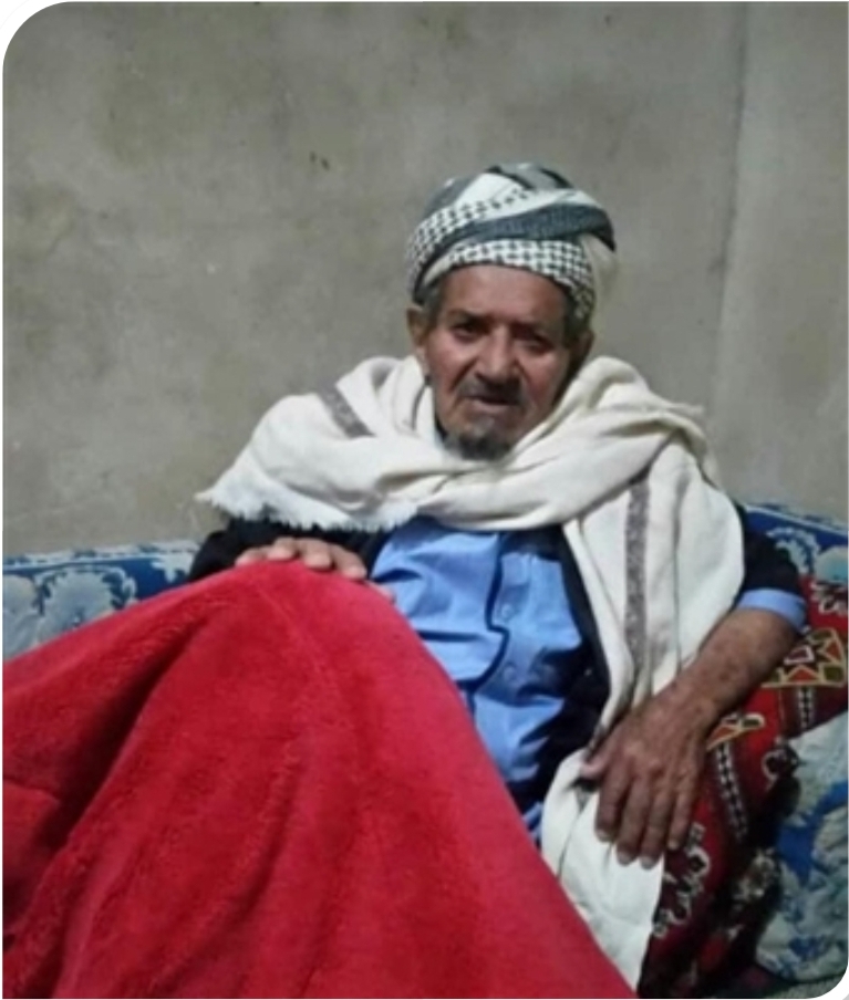 تفاصيل حادثة تهز الشارع اليمني ...حوثي يقتل إمام مسجد تسعيني أثناء صلاة التراويح