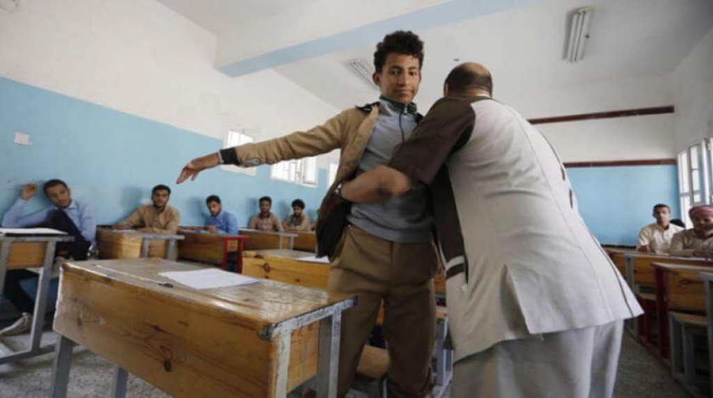 مصادر تربوية تكشف اقدام الحوثيين على تسريب اختبارات الثانوية لأبناء قادتهم ومشرفيهم