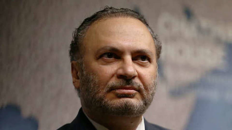 قرقاش يخرج بتصريح مفاجئ: للحوثيين دور في المستقبل