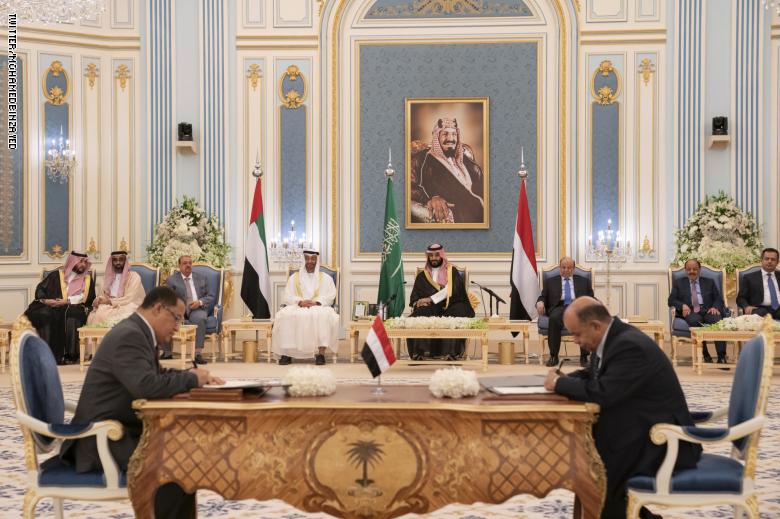 "الانتقالي": اتفاق الرياض "مرحلي" وماضون نحو الاستقلال بدعم التحالف وهادي ليس عقبة