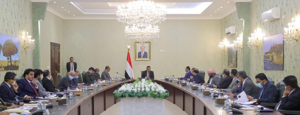 الحكومة اليمنية تناشد السعودية منحها "وديعة مالية جديدة" وعبدالملك يتحدث عن سبب انهيار الريال