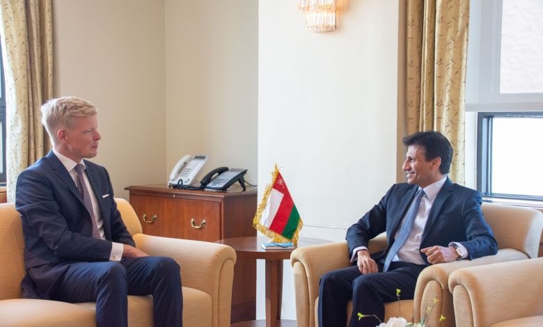 مباحثات عمانية أممية بشأن جهود إعادة الاستقرار إلى اليمن