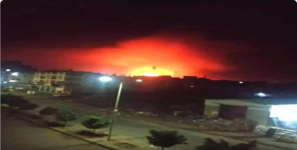 شاهد اول صورة لمعسكر الصيانة بصنعاء.. غداة استهدافه بغارات جويه