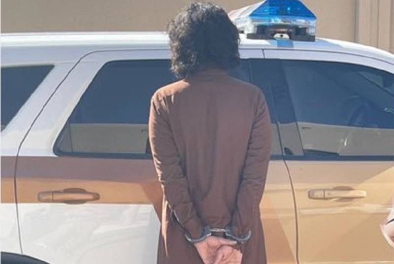 ضبط سعودي نقل 16 مخالفاً لأمن الحدود 14 منهم يمنيون