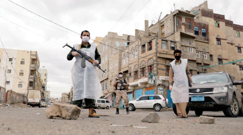 الحوثيون يوجهون بتخفيف الحظر على القطاعات الاقتصادية والحيوية