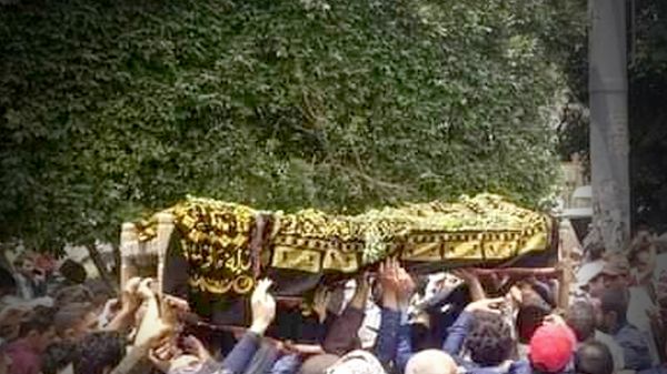 حالة حزنٍ تخيم على اليمنيين بوفاة العلامة العمراني.. وسط نعي واسع لرحيله