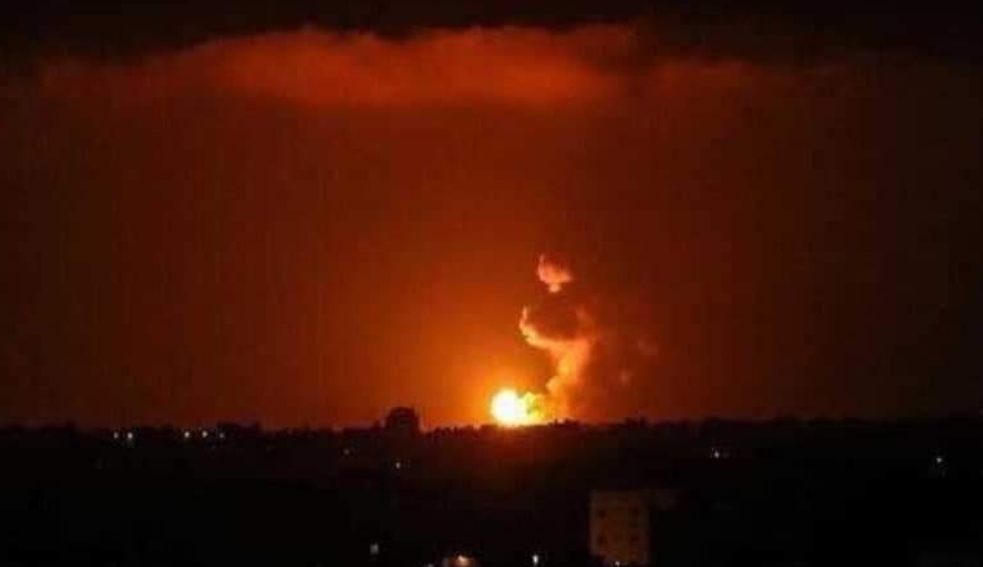 طيران التحالف يدك اجتماعا لقيادات الحوثي في صرواح وسقوط قتلى وجرحى