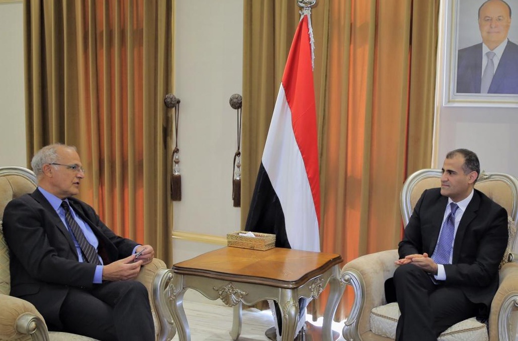 الحكومة اليمنية تجدد دعوة الانتقالي إلى إخراج قواته من عدن وتطبيع الاوضاع في سقطرى