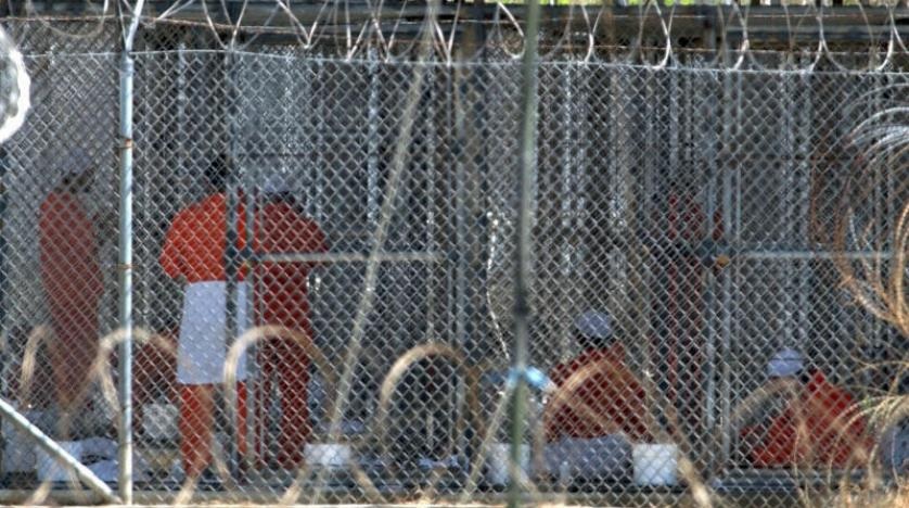 أمريكا توافق على إطلاق سراح 5 سجناء في غوانتانامو 3 منهم يمنيون
