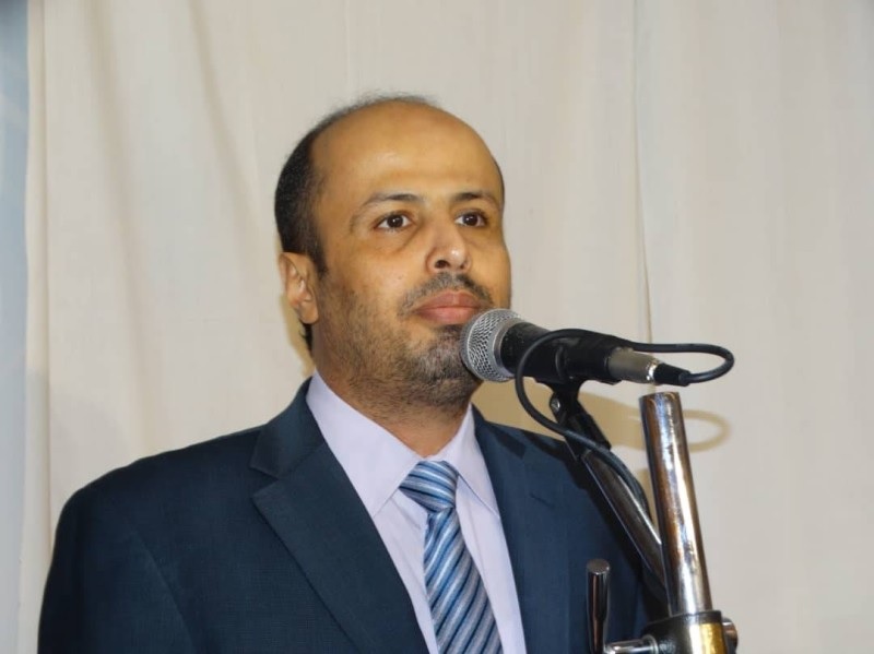 وزير يمني يكشف عن تحضيرات لعقد اجتماع للسلطات التشريعية قريباً.. والسبب وراء عدم تصنيف الحوثي منظمة ارهابية