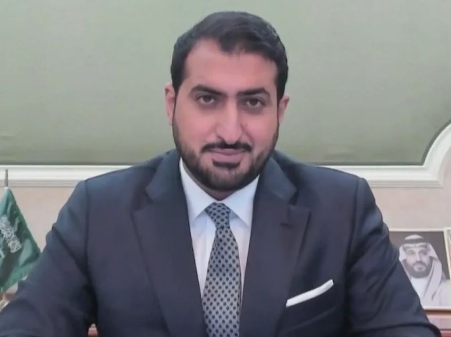 سفير سعودي: نتطلع لحل سياسي في اليمن وهذه الدولة تسببت في إطالة أمد الصراع