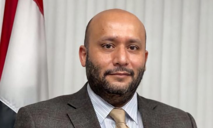 دبلوماسي يمني: خارجتينا أصبحت وسيلة ابتزاز وهذا الشخص وراء عدم تعيين سفير في واشنطن ومجلس رئاسي هو الحل