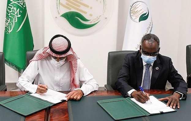 اتفاقية سعودية اممية لتوفير إمدادات مياه شرب في 4 محافظات يمنية بقيمة 5 ملايين دولار