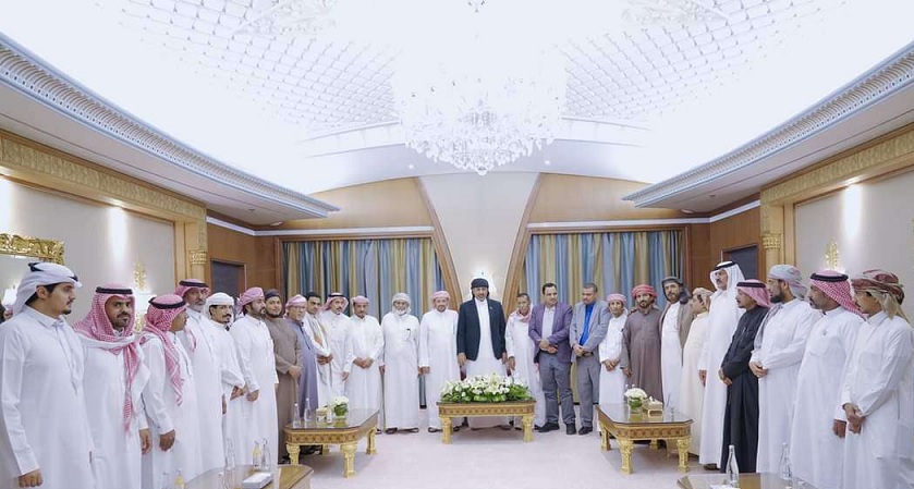 الزبيدي يدعو ابناء سقطرى والمهرة إلى التلاحم والعمل بروح الفريق الواحد