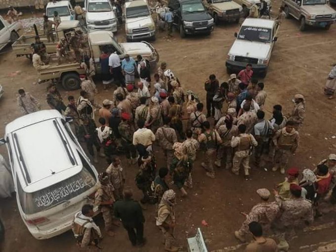 لجنة وساطة قبلية تنجح في اخراج جثث القوات الحكومية ومسلحي الانتقالي في أبين