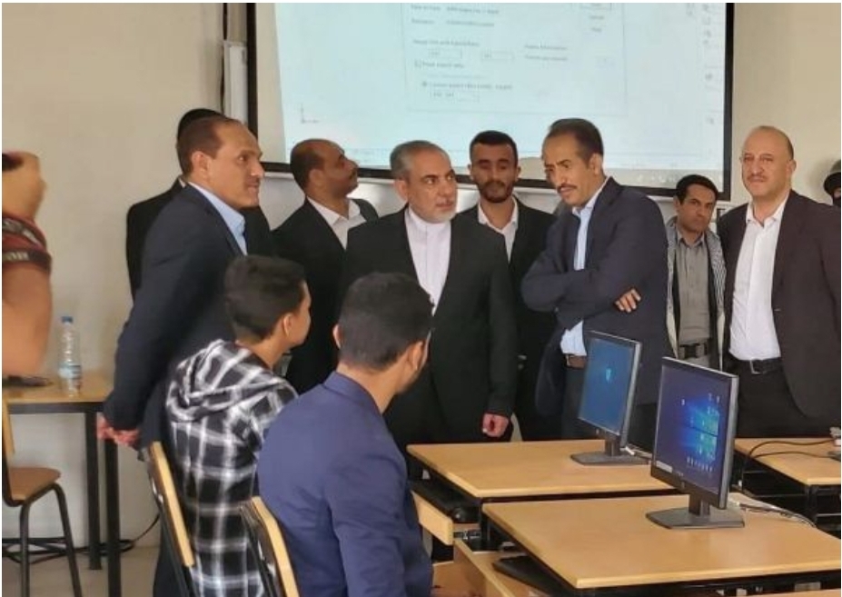 الحاكم الإيراني في صنعاء ... دنَّسَ جامعة صنعاء!