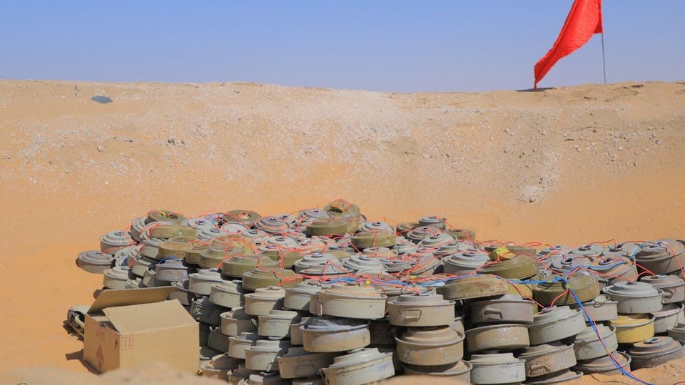 "مسام" تنشر صور لإتلاف كمية كبيرة من ألغام الحوثي بالجوف