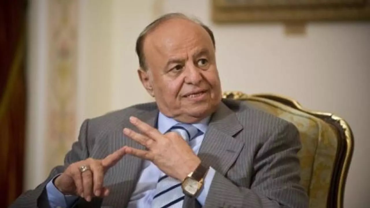 الرئيس يوجه بتشكيل لجنة برئاسة وزير الداخلية للتحقيق في هجوم مطار عدن 