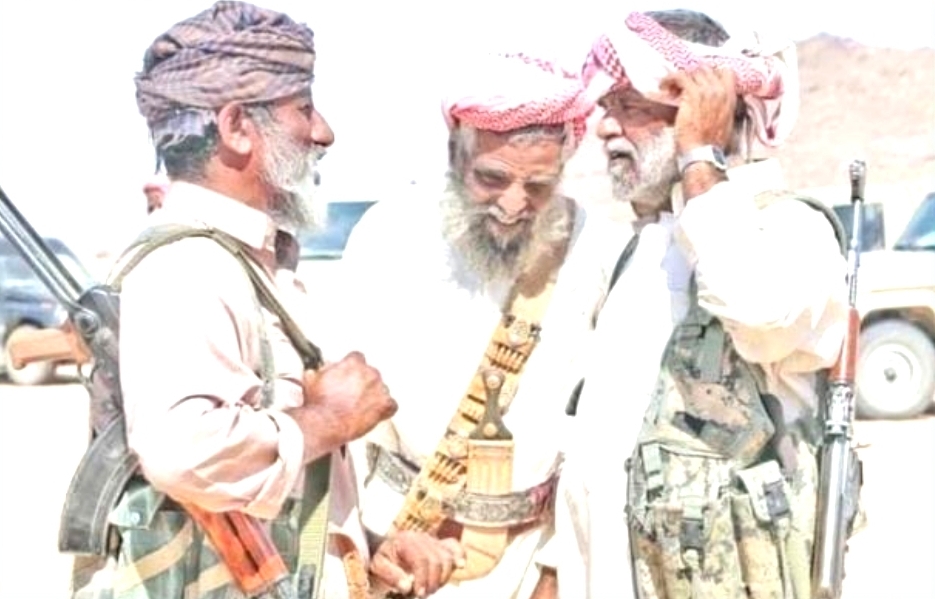صورة مؤثرة من مأرب أثناء التداعي القبلي للدفاع عنها ...ونائب رئيس مجلس النواب يدعو للنفير العام