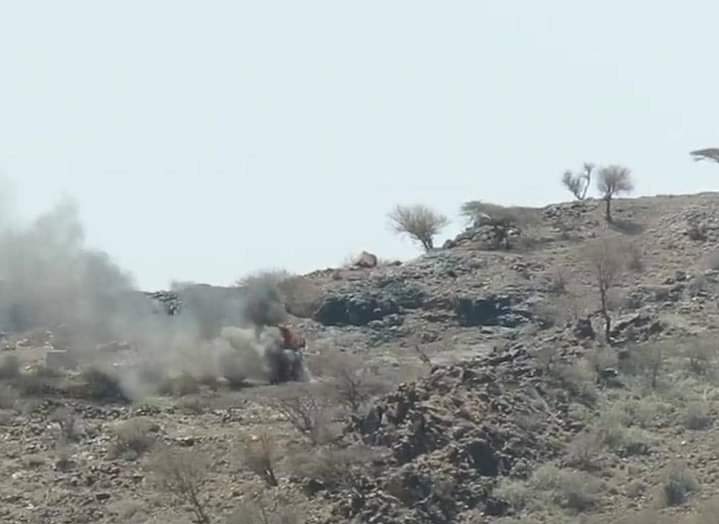 تعز..القوات الحكومية تنتزع مواقع جديدة في الجبهة الغربية ومصرع قيادي حوثي حاول الفرار بآلية