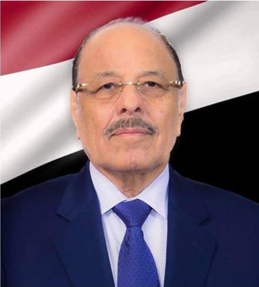 نائب رئيس الجمهوريةيطلع على المستجدات الميدانية في الجوف 