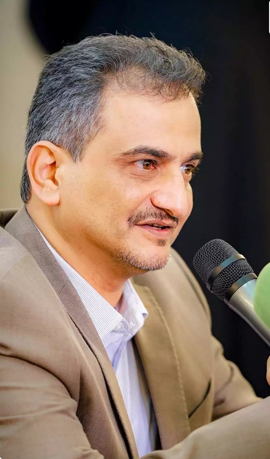 ناشط سياسي يوجة دعوة هامة للمحافظ لملس بإنتقاده قراره الأخير ويضع حلول أكثر جدية