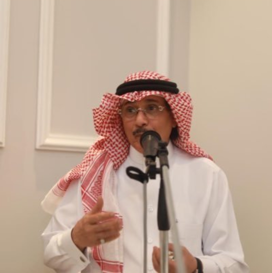 اعلامي سعودي يكشف الدولة التي وجهت بإنسحاب قوات" طارق صالح " من الحديده  