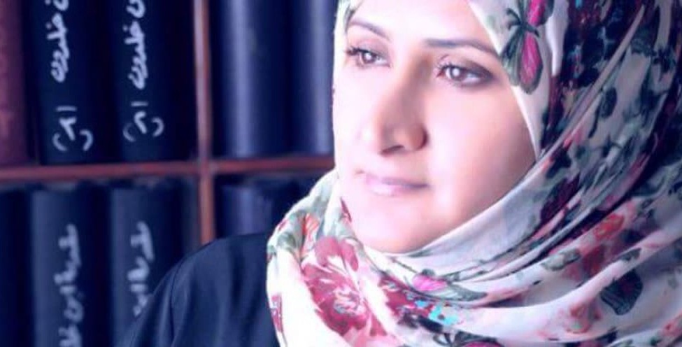 قيادية في الاصلاح تدعو أحزاب تعز إلى فتح حوار مع "الانتقالي"