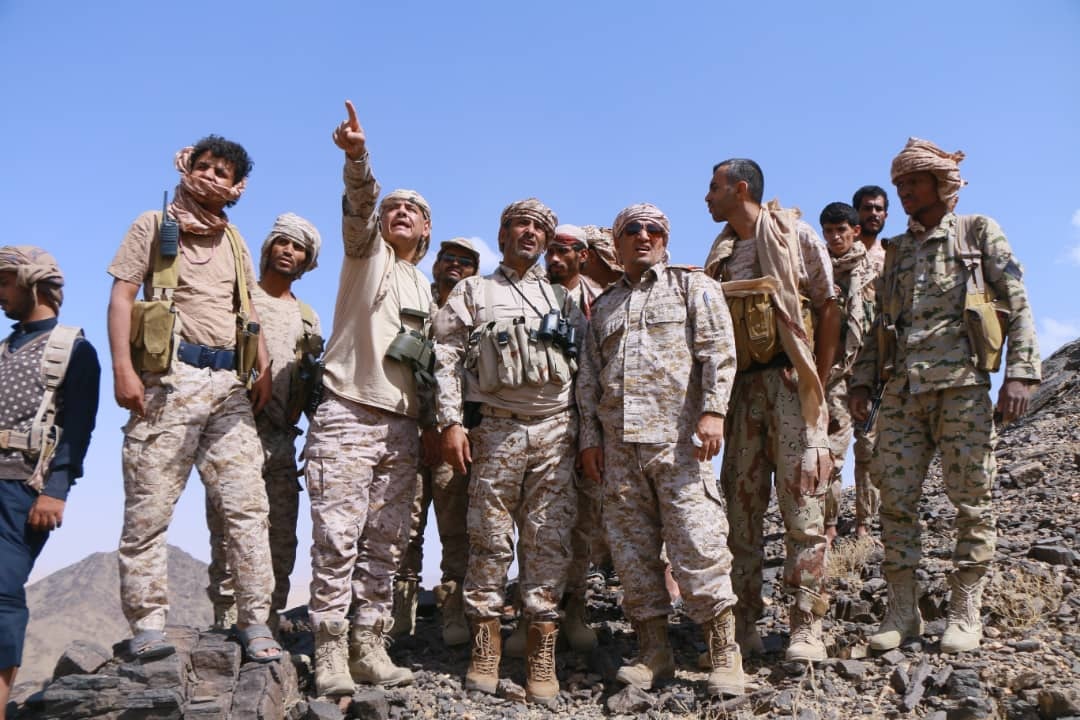بن عزيز من جبهات غرب مارب: ميليشيا الحوثي لا تريد لليمن والمنطقة العربية الا الدمار والخراب