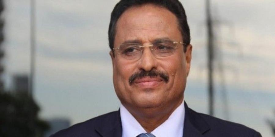 الجبواني يخرج عن طوره بعد اتهامه بـ"صنع مجد شخصي": معين عبدالملك انتهازي يغطي على مشروع تفتيت الوطن