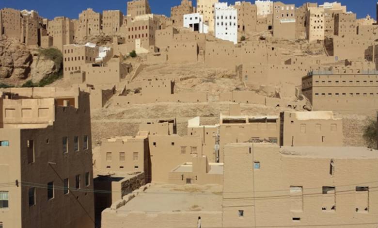 اكتشاف مقبرة تاريخية عمرها 2500 عام تعود لمملكة حضرموت شرقي اليمن