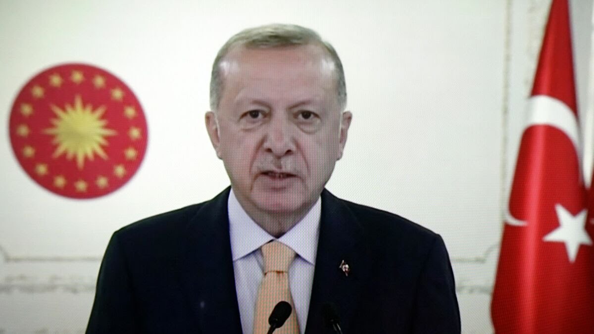 أردوغان يعلن حصيلة قتلى تخطت الـ1000 من عناصر الأمن التركي