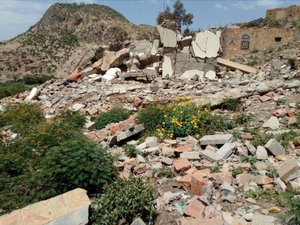 تقرير حقوقي يوثق انتهاكات المليشيات الحوثية في تعز