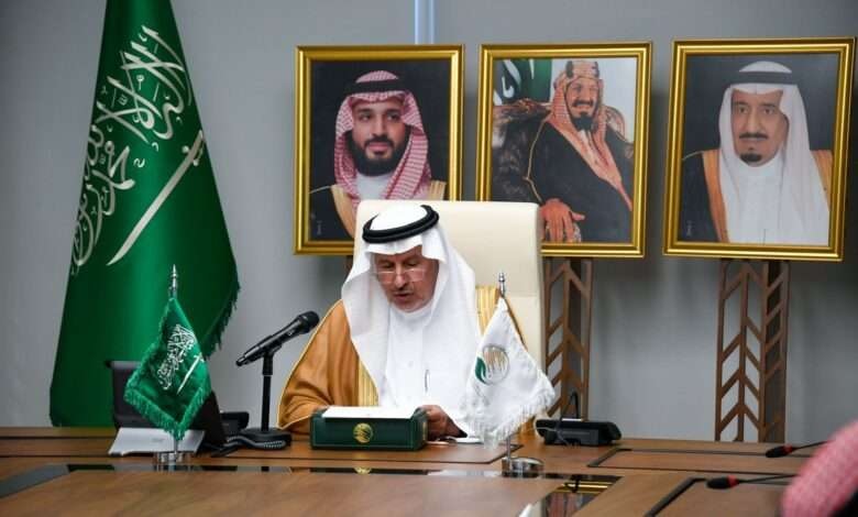 مسؤول سعودي يكشف سبب عدم تقديم المملكة تعهدات مالية خلال مؤتمر المانحين بشأن اليمن