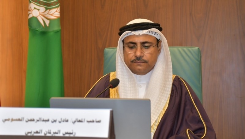 رئيس البرلمان العربي يدعو إلى دعم المبادرة السعودية لانقاذ اليمن
