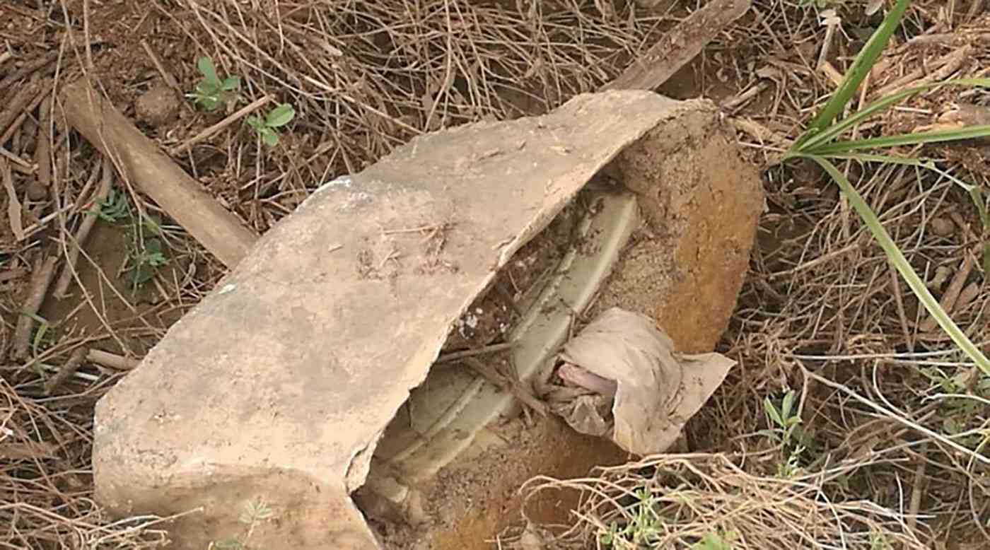 حوثيون حاولوا زرع عبوة ناسفة...فانفجرت وقتلت عدد منهم