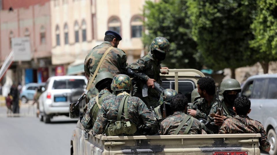 الشرعية تتوقع التحاق صنعاء قريباً بانتفاضة إيران