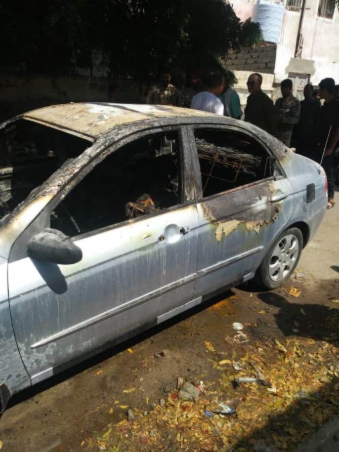 جريمة مروعة في عدن..قتل واحراق مواطن داخل سيارته