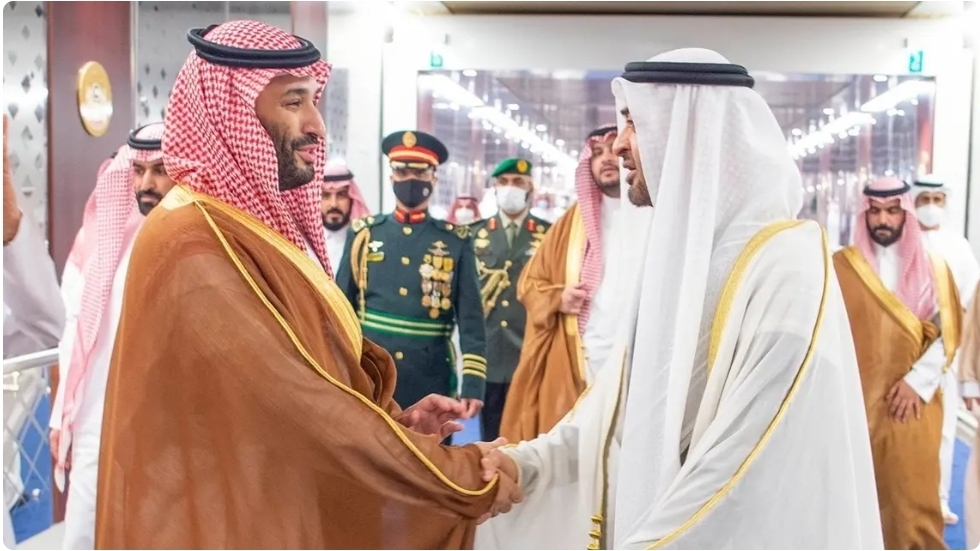 بعد الهجوم الحوثي على الإمارات ولي العهد السعودي وولي عهد أبوظبي يعلنان أن الأعمال الإرهابية تزيد عزمنا للتصدي لها