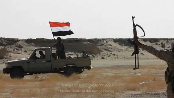 تحول من الدفاع الى هجوم كاسح.. الجيش يقلب الموازين ويسيطر على ”الكسارة” والخط الرابط بين صنعاء ومأرب