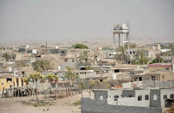 الحوثيون يقصفون منازل المواطنين جنوبي الحديدة