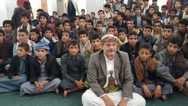 تحذيرات من نشر الحوثي الطقوس "الخمينية" بين الأطفال