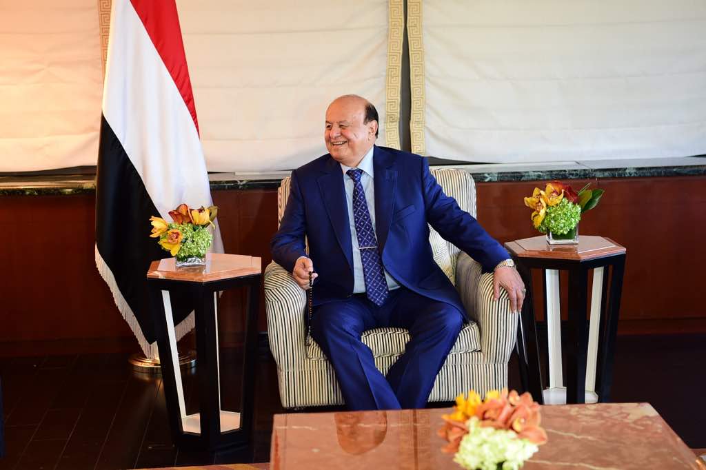 الرئيس اليمني يلتقي الأمين العام لمجلس التعاون.. ويبحث أزمة بلاده