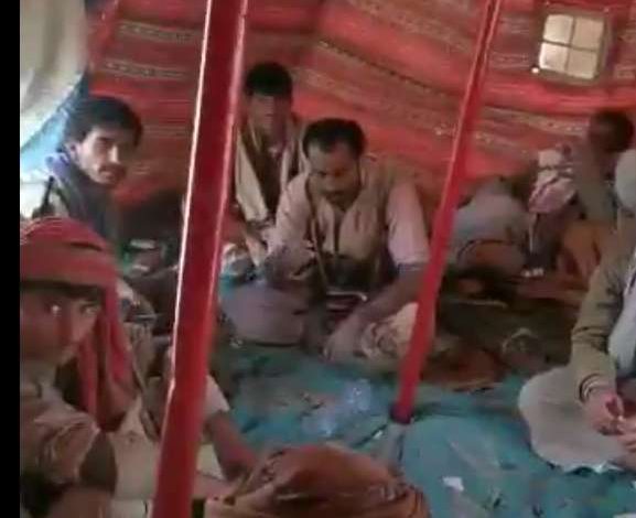شاهد بالفيديو.. "الصم والبكم" جُل الأسراء الحوثيين الذين وقعوا في قبضة الجيش الوطني بجبهة مأرب