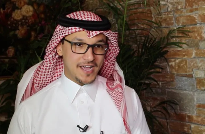 سياسي سعودي: ستتحرر اليمن وستحكم الشرعية أمنها واقتصادها وموانئها شاء من شاء وأبى من أبى