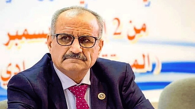 قيادي في الانتقالي: قوى متدثرة بالشرعية تقوض عمل الحكومة وجهود مواجهة الحوثيين 
