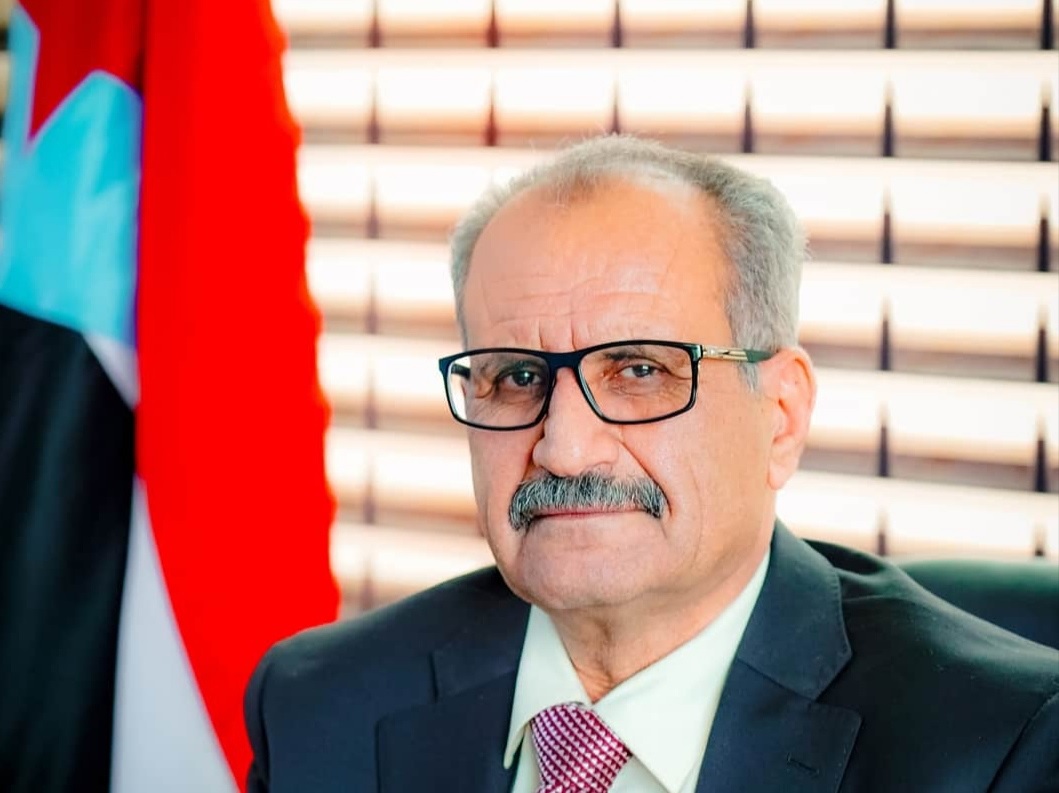 الانتقالي يعلن موقفا جديدا وغير متوقع بشأن الحكومة الجديدة