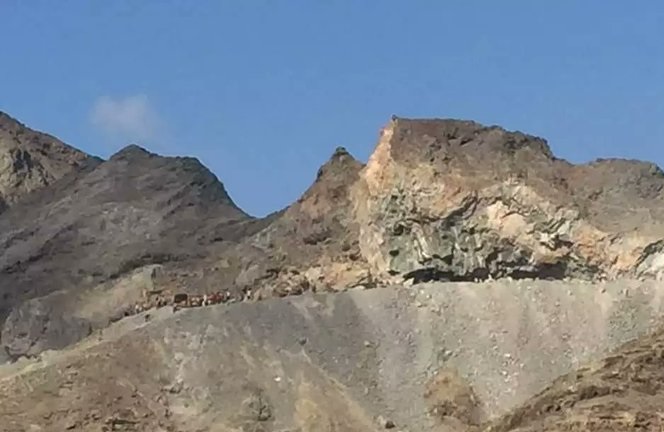 مقتل 16 شخصا اثر انهيار صخري جنوب اليمن - (فيديو)