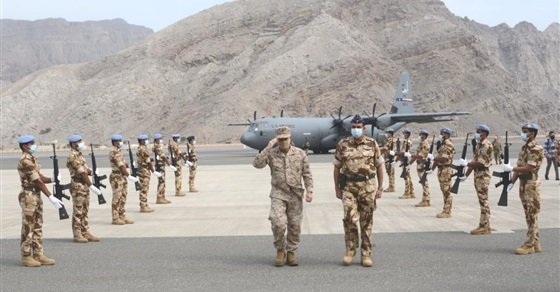 وفد عسكري أمريكي رفيع المستوي يزور هذه الدولة الخليجية.. ما السبب؟
