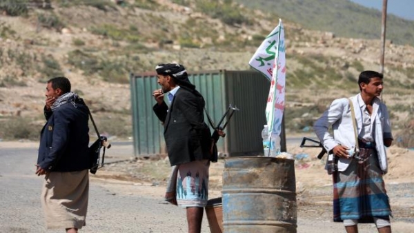 رابطة حقوقية توثق اختطاف أكثر من 400 يمني في نقاط تفتيش للميليشيا في تعز